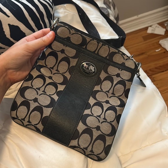 Coach Crossbody - Picture 1 of 1